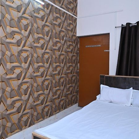 Privyrooms Gorakhpur Bagian luar foto