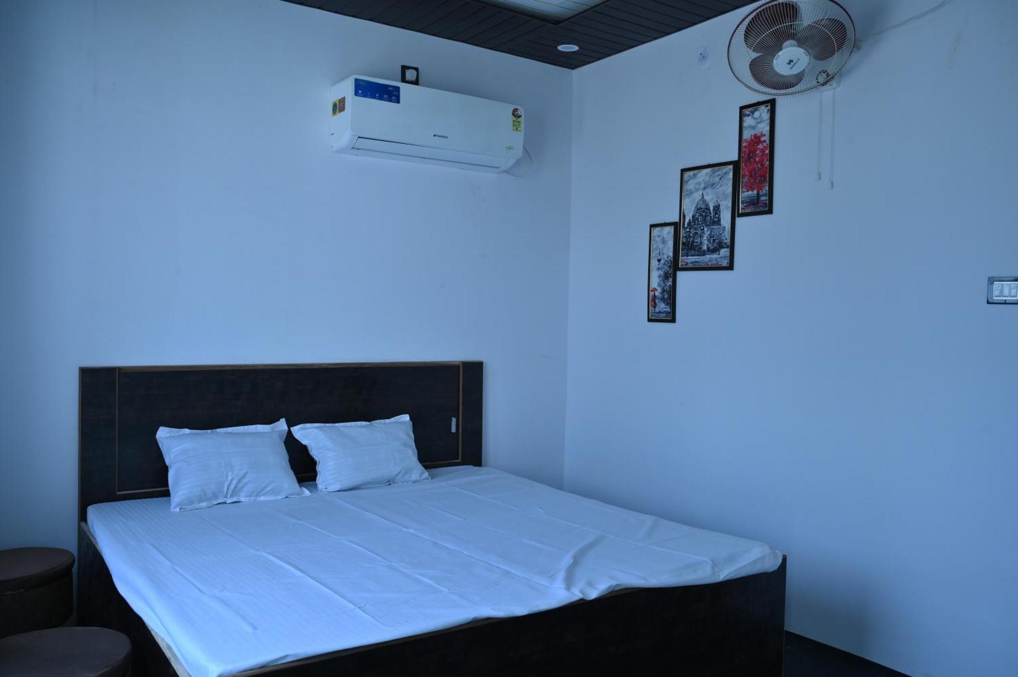 Privyrooms Gorakhpur Bagian luar foto