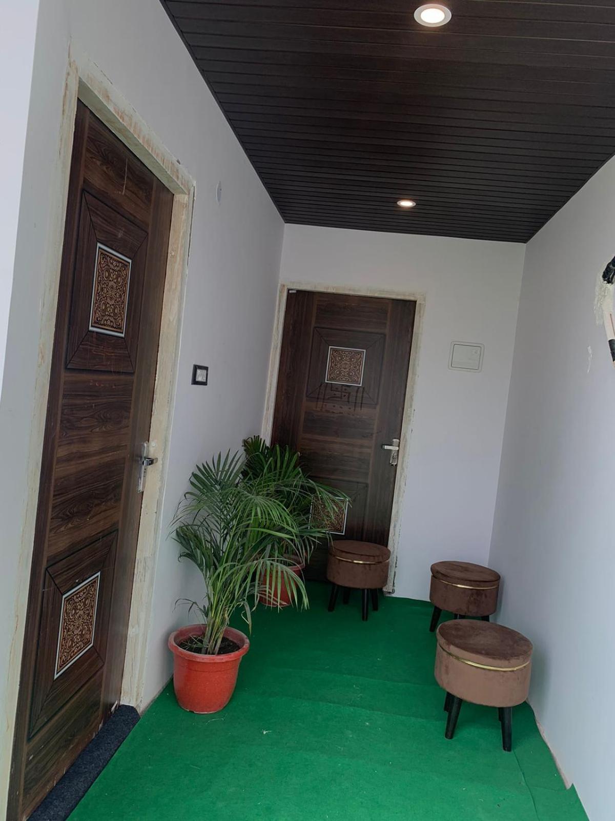 Privyrooms Gorakhpur Bagian luar foto
