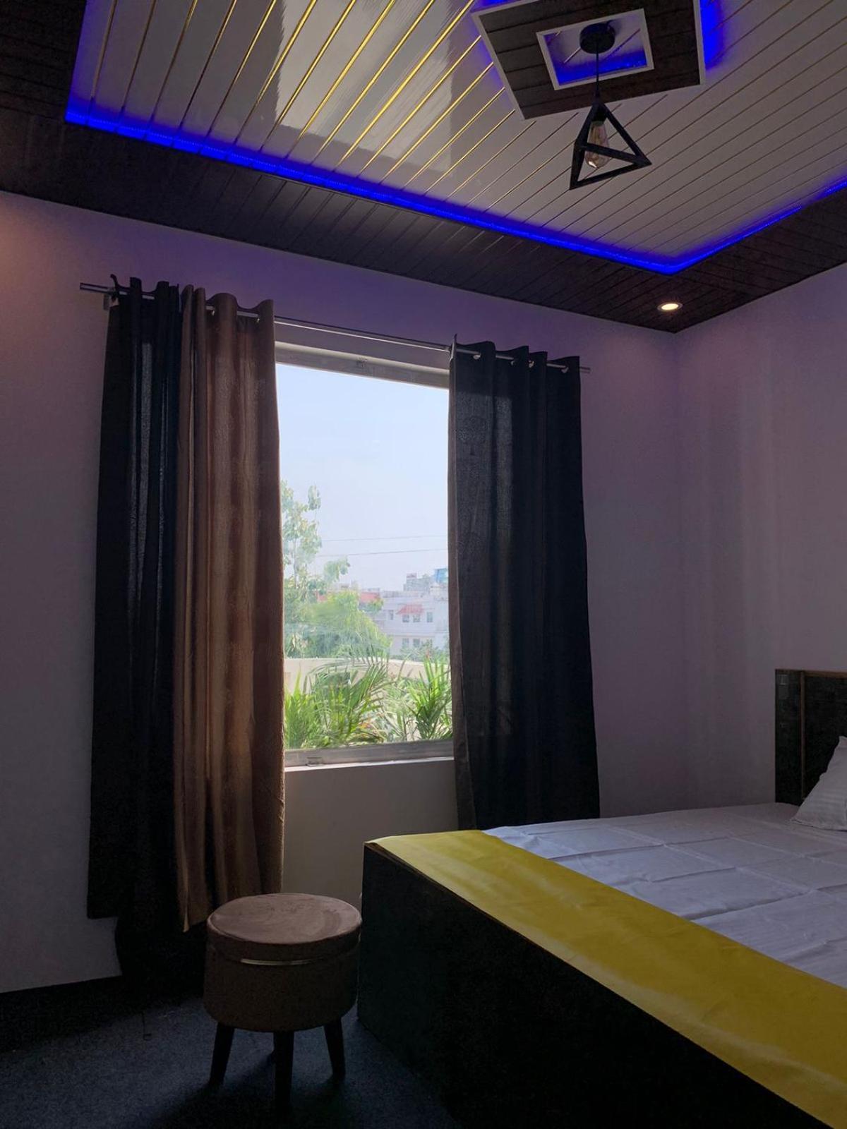 Privyrooms Gorakhpur Bagian luar foto