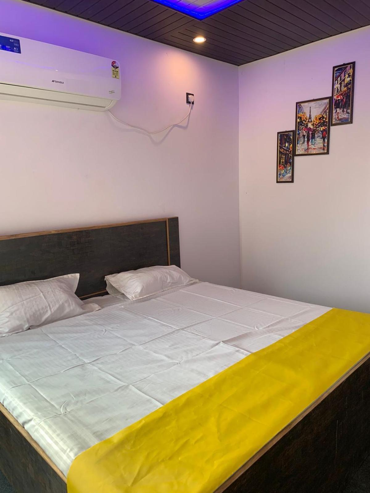Privyrooms Gorakhpur Bagian luar foto