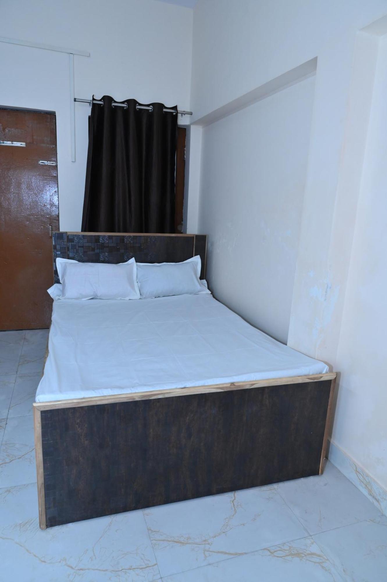 Privyrooms Gorakhpur Bagian luar foto