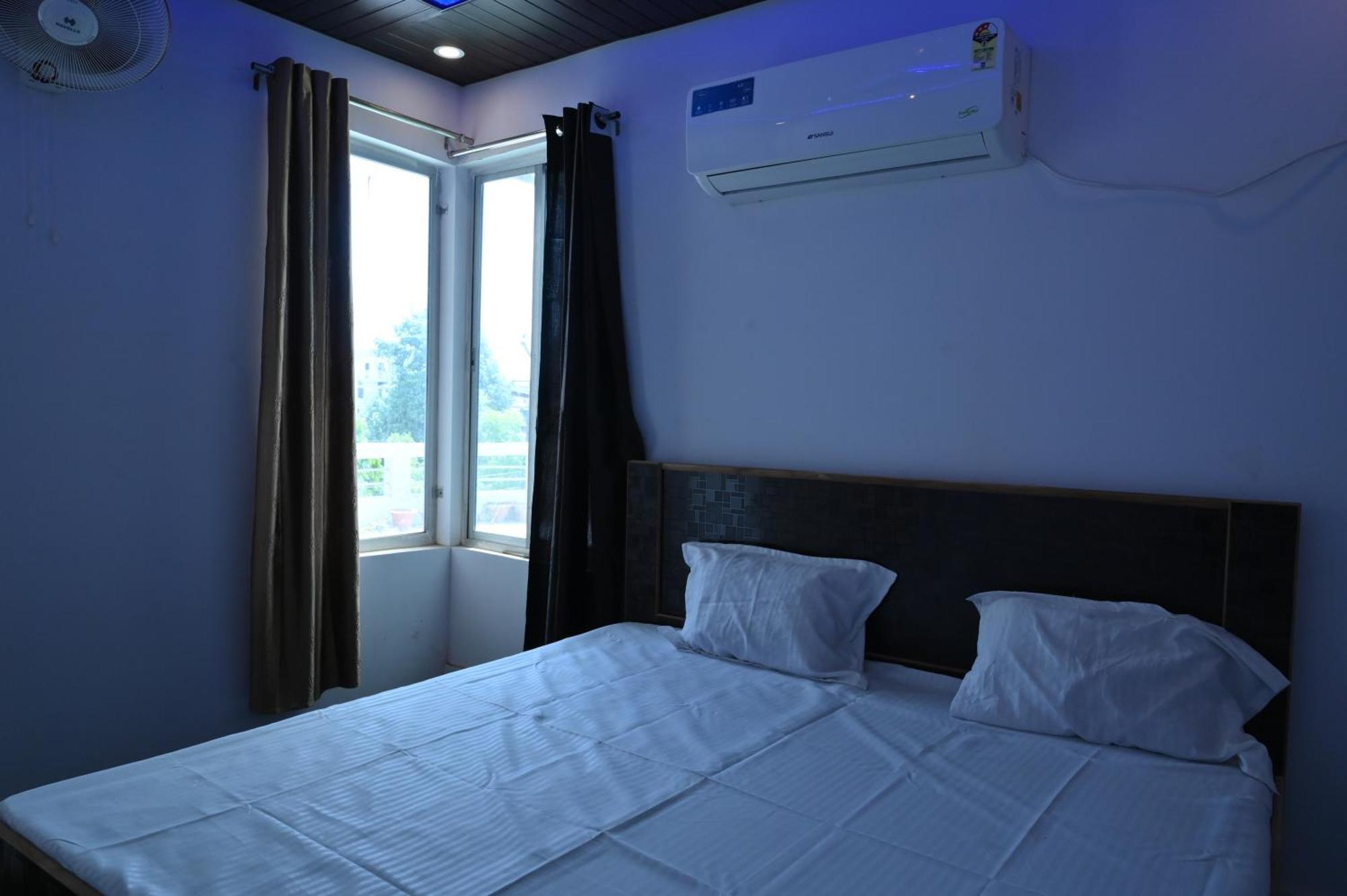 Privyrooms Gorakhpur Bagian luar foto